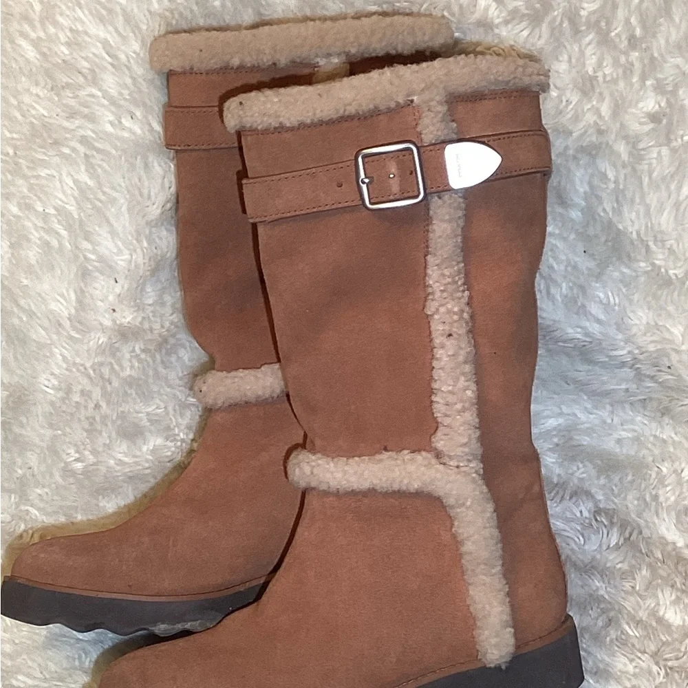 Coach shearling boots size 7
